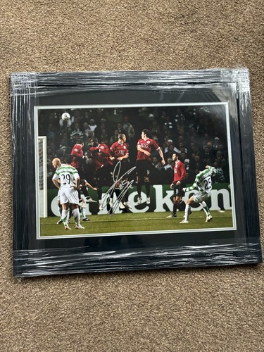 Shunsuke nakamura signed - nakamura,
