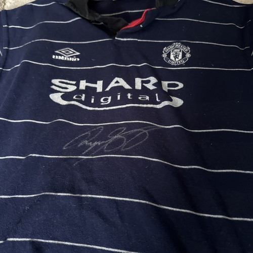 Signed sharp digital man - sharp, utd